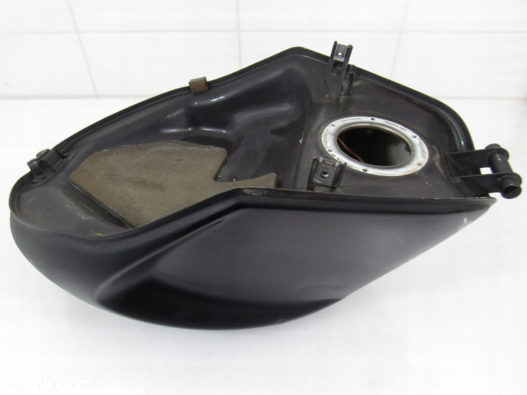 Bak / zbiornik paliwa Triumph Speed Triple 1050, 10r - 10