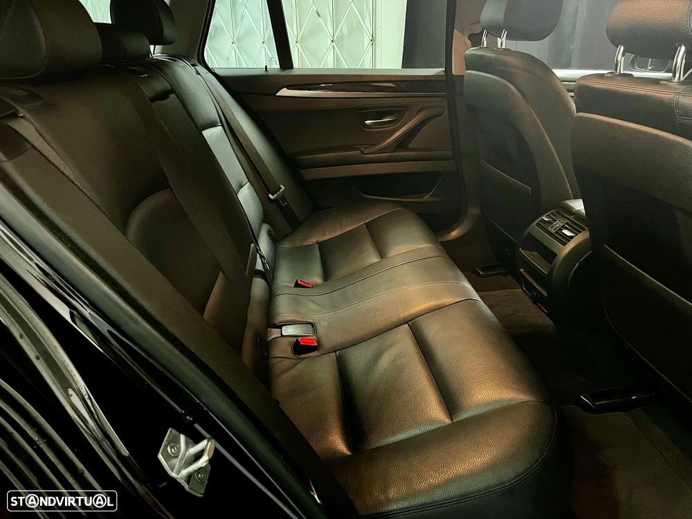 BMW 520 d Auto - 15