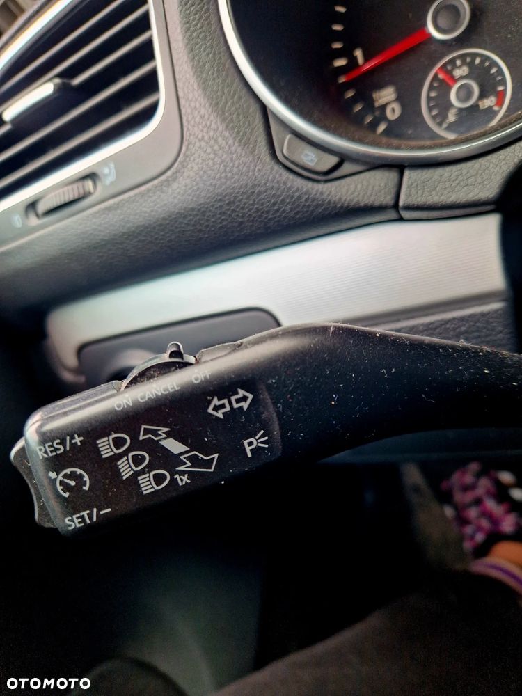 Volkswagen Golf 1.6 TDI BlueMot Trendline DSG - 21