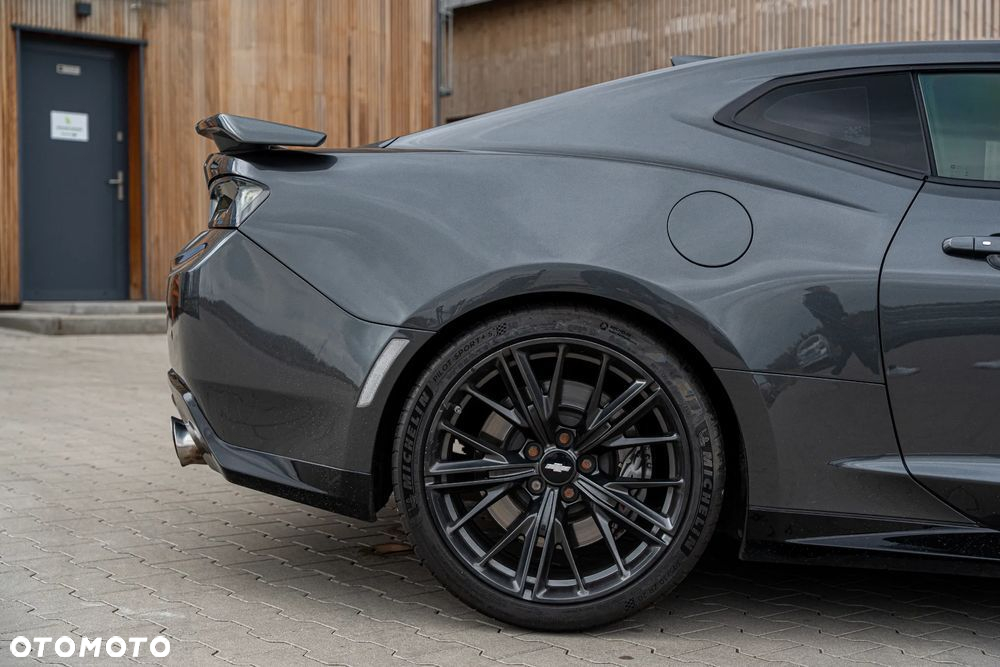 Chevrolet Camaro - 5