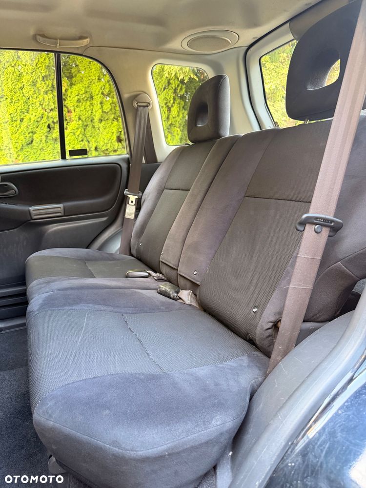 Suzuki Grand Vitara 2.0 - 12