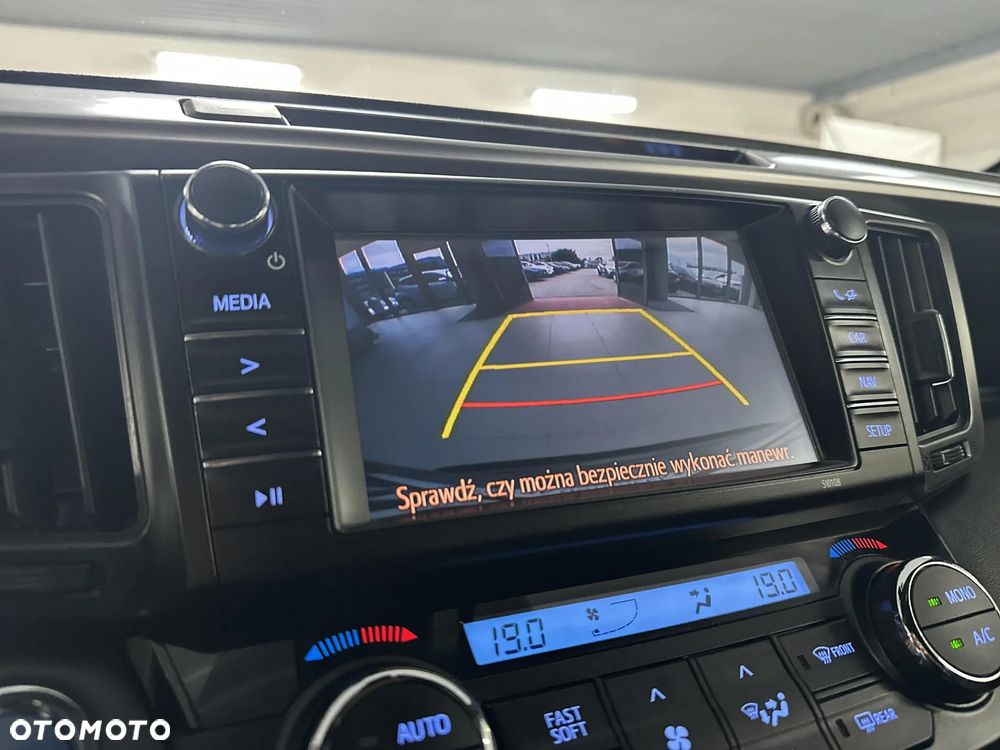 Toyota RAV4 Hybrid Style 4x4 - 22