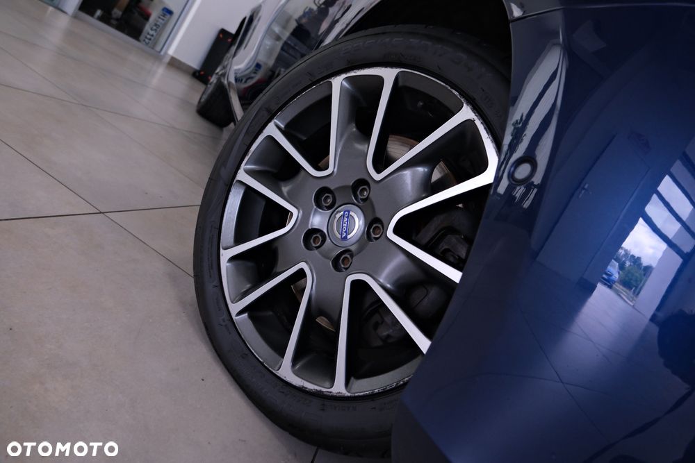 Volvo V40 D4 Drive-E Ocean Race - 14