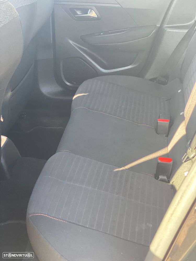 Peugeot 208 1.2 PureTech Active Pack - 9
