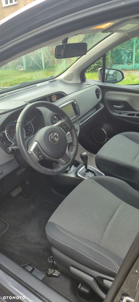 Toyota Yaris - 7