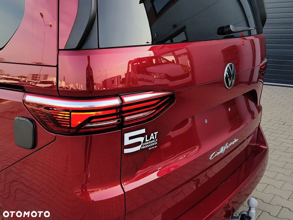 Volkswagen california Nowa California Beach silnik: 2,0 l TSI OPF 204 KM / skrzynia biegów: 7-biegowa DSG rozstaw osi: 3124 mm - 8