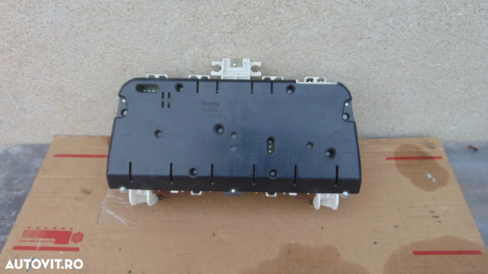 Ceasuri de bord Toyota Corolla Verso cod 83800-0F092A an 2004-2009 - 3
