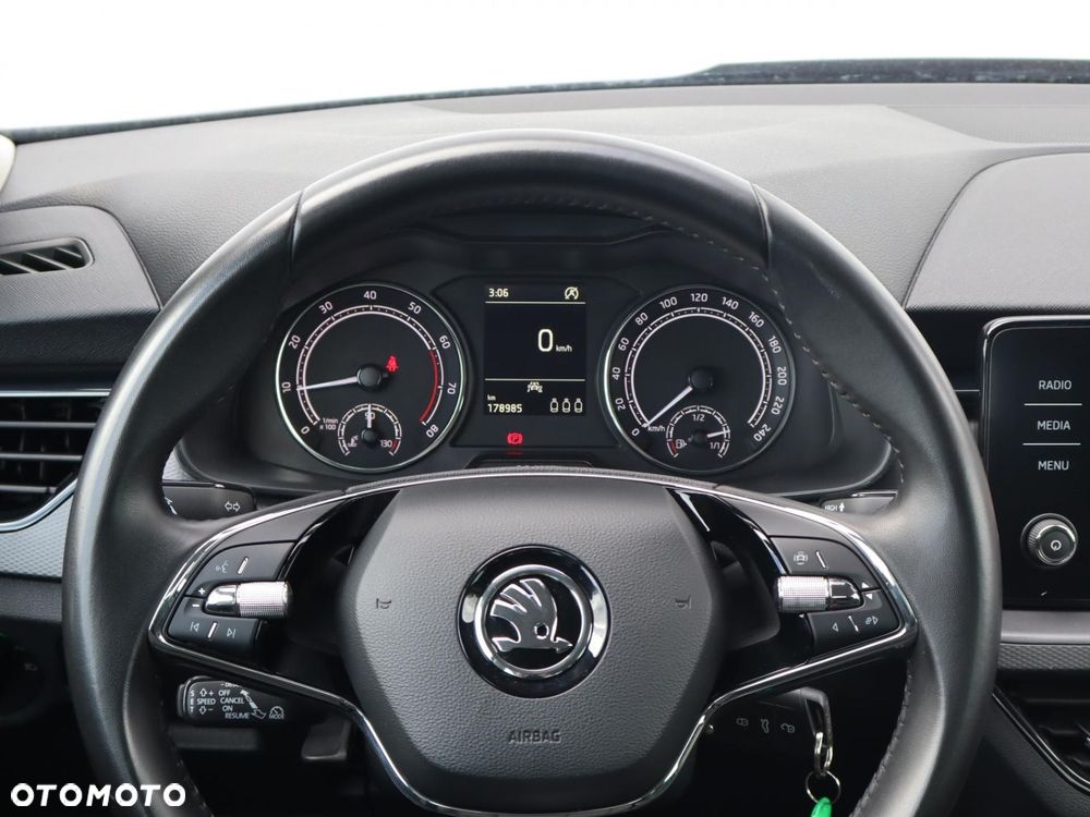 Skoda Kamiq 1.0 TSI Ambition - 10