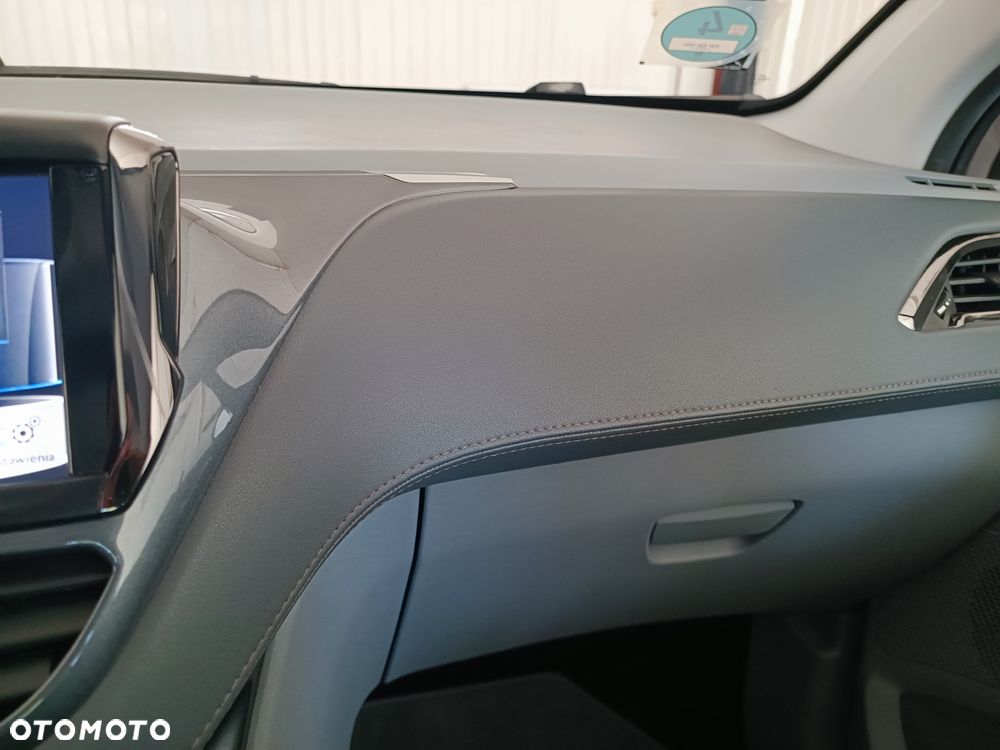 Peugeot 208 1.6 VTi Allure - 21