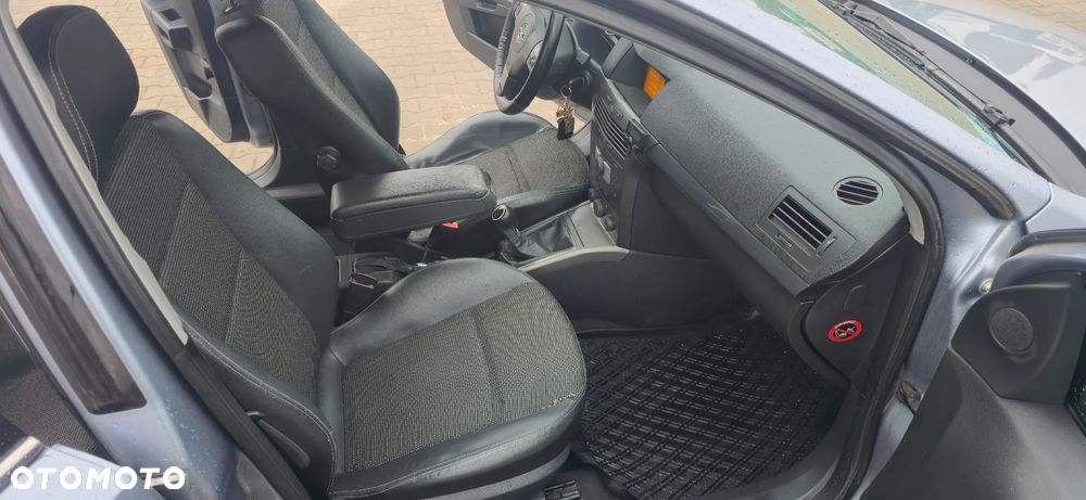 Opel Astra 1.4 Edition Plus - 14