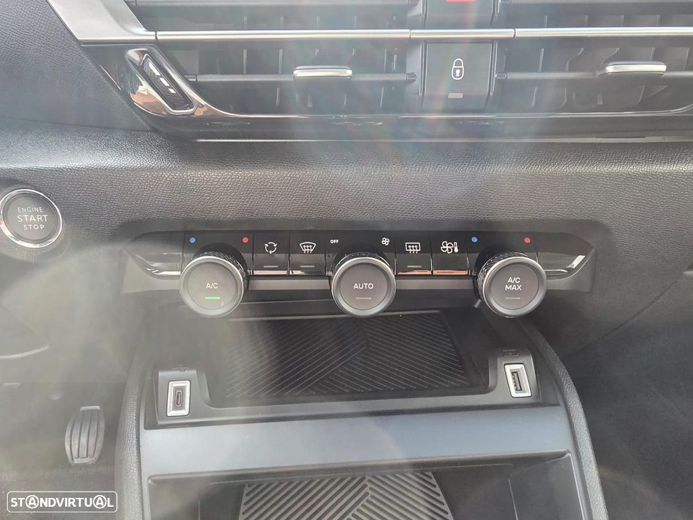 Citroën C4 1.2 PureTech Plus - 23