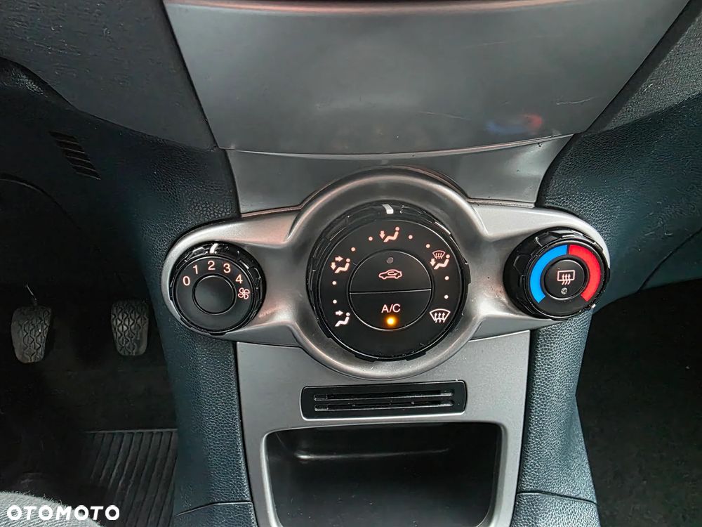 Ford Fiesta 1.25 Viva - 14