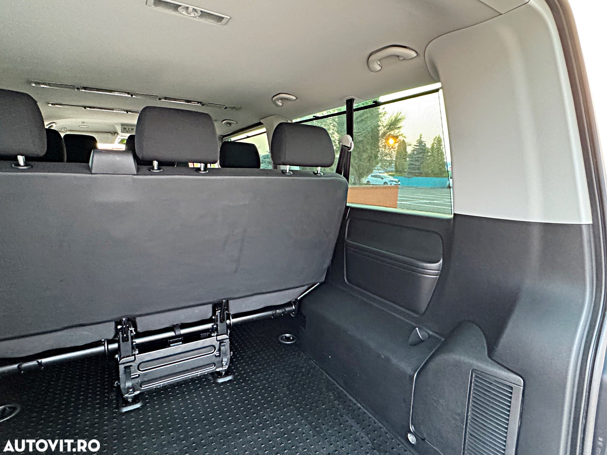 Volkswagen Caravelle T6 2.0 TDI KR Comfortline DSG - 22