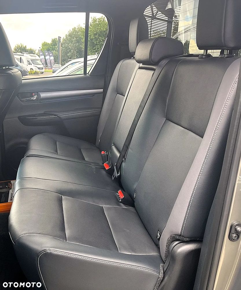 Toyota Hilux - 21