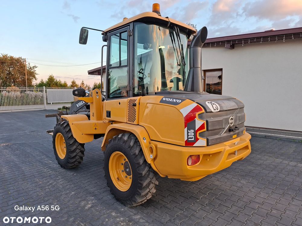 Volvo L30G - 6