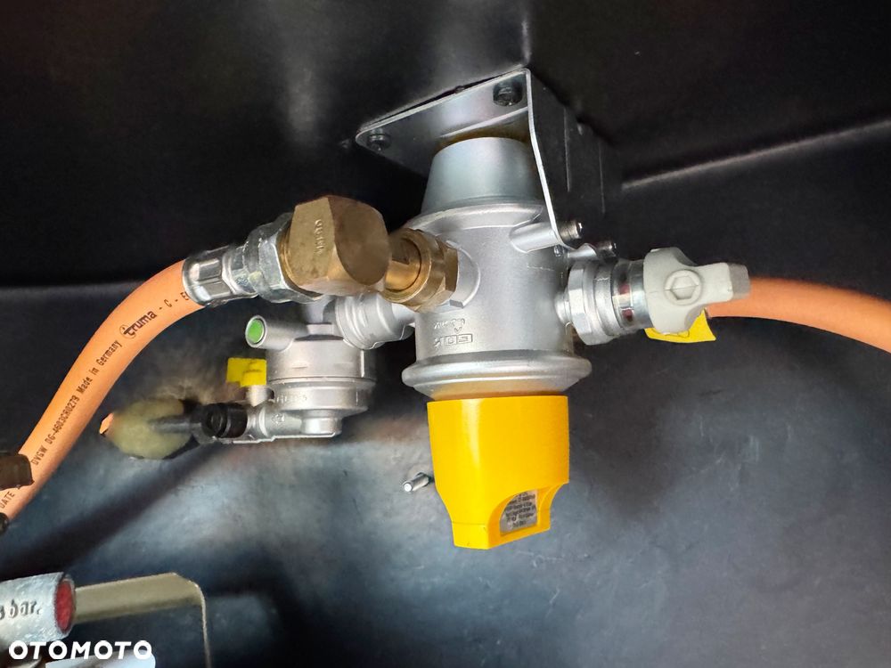 Niesmann-Bischoff 6000i Fiat Ducato Klima 2,8JTD FULL SOLAR AUTOMAT - 36