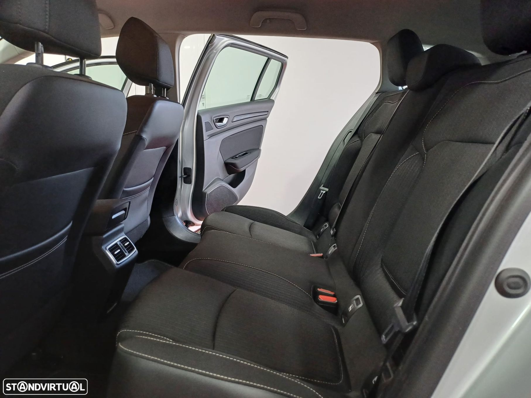 Renault Mégane Sport Tourer 1.5 Blue dCi Limited - 12