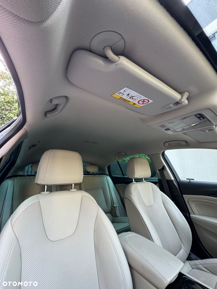 Opel Insignia - 40