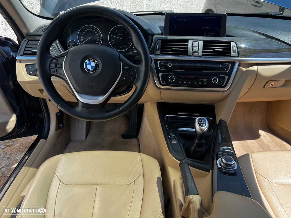 BMW 320 d Line Luxury - 26
