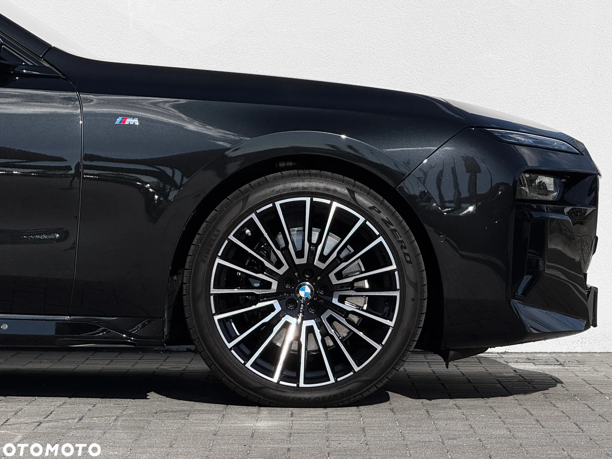 BMW Seria 7 - 8