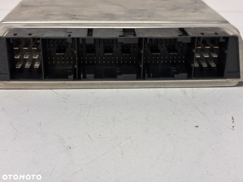 MERCEDES KOMPUTER  STEROWNIK  SILNIKA A6121531279 - 4