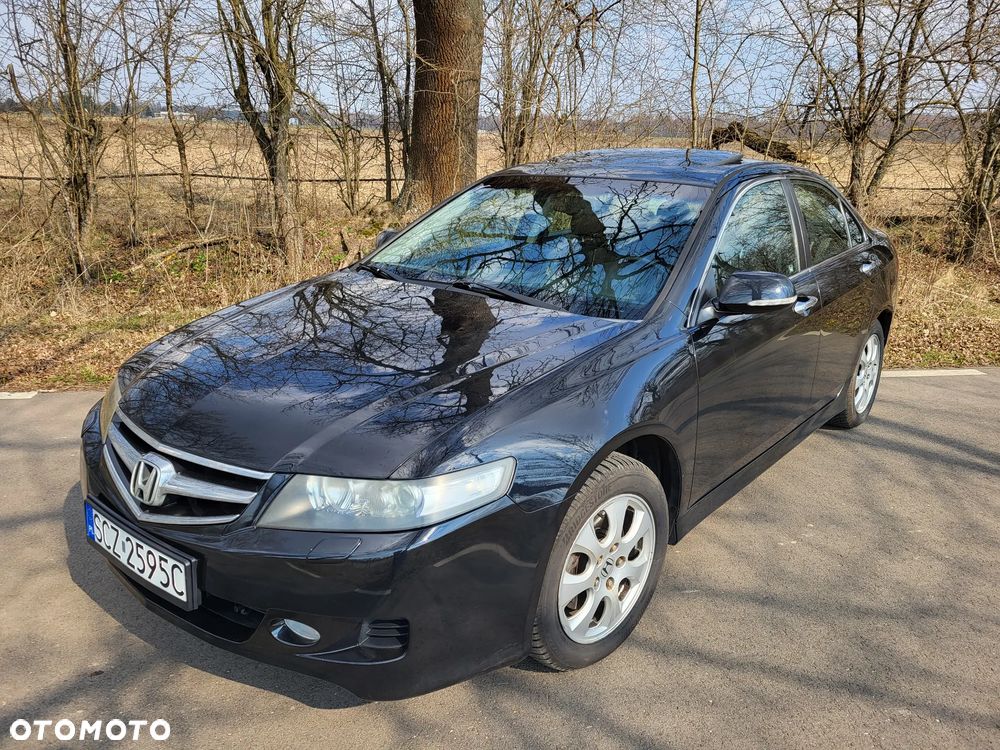 Honda Accord 2.0 Executive - 26