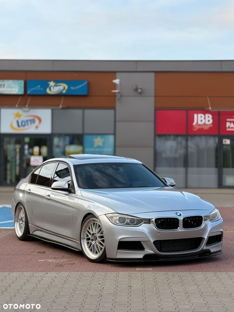 BMW Seria 3 328i Sport Line - 2
