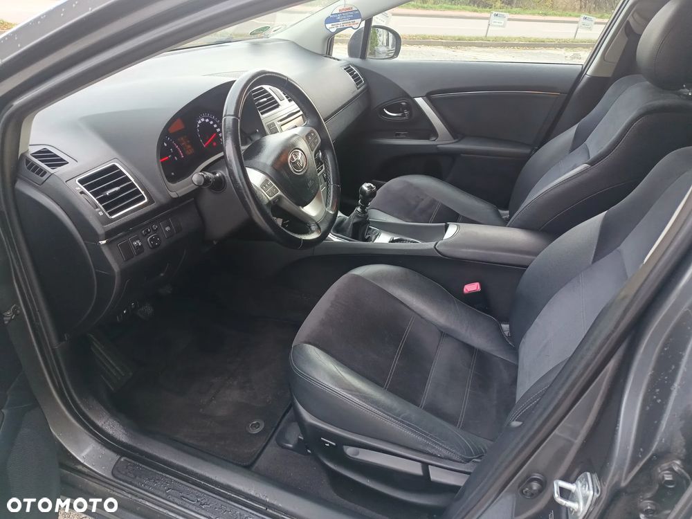 Toyota Avensis 1.8 Edition (2014) - 8