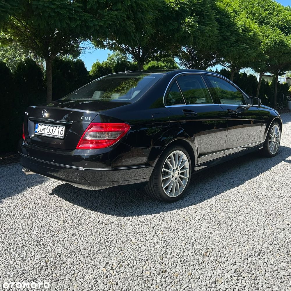 Mercedes-Benz Klasa C 220 CDI DPF Automatik BlueEFFICIENCY Avantgarde - 14