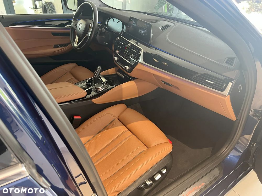 BMW Seria 5 520d xDrive Luxury Line - 12