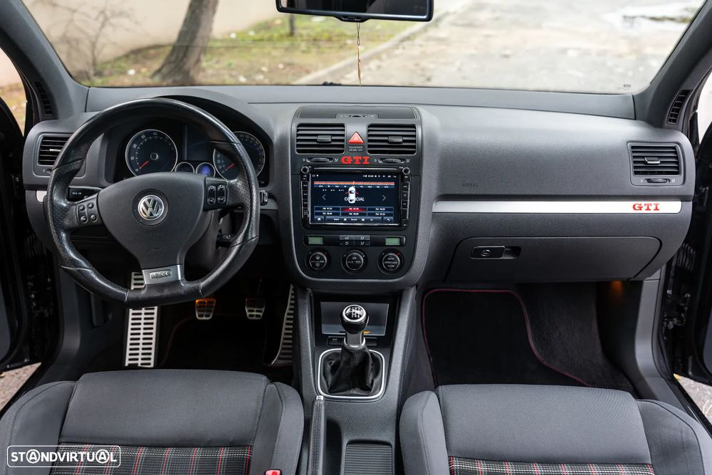 VW Golf 2.0 GTi - 30