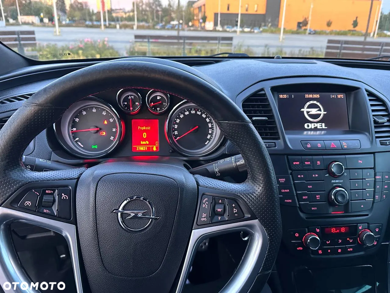 Opel Insignia 2.0 T Cosmo - 16