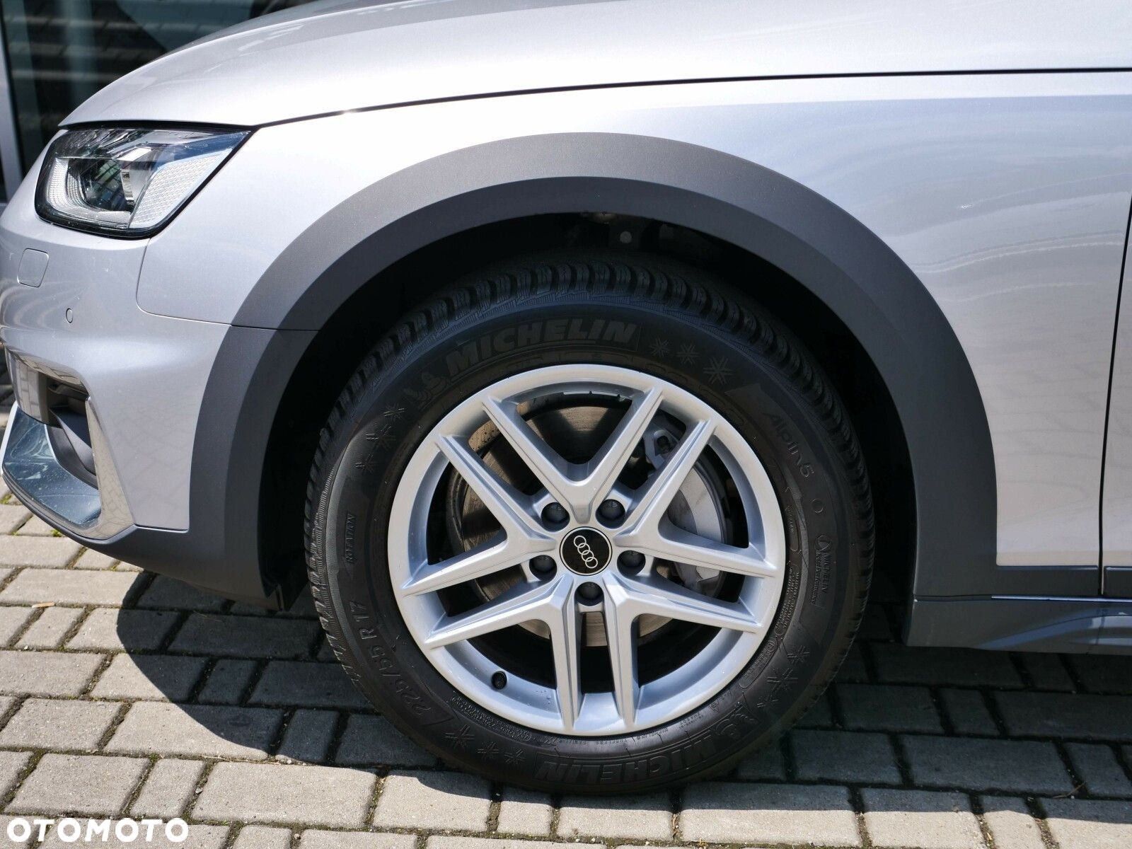 Audi A4 Allroad - 14