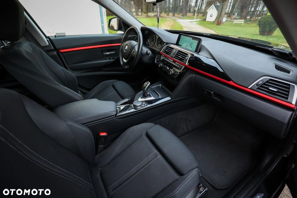 BMW Seria 3 330i Sport Line Sport - 7