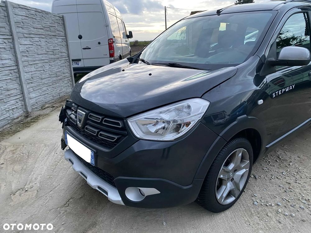 Dacia Lodgy 1.5 Blue dCi Stepway S&S - 31