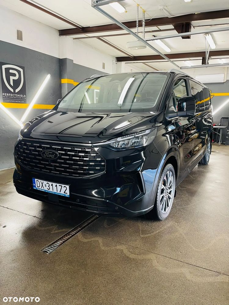 Ford Tourneo Custom - 2