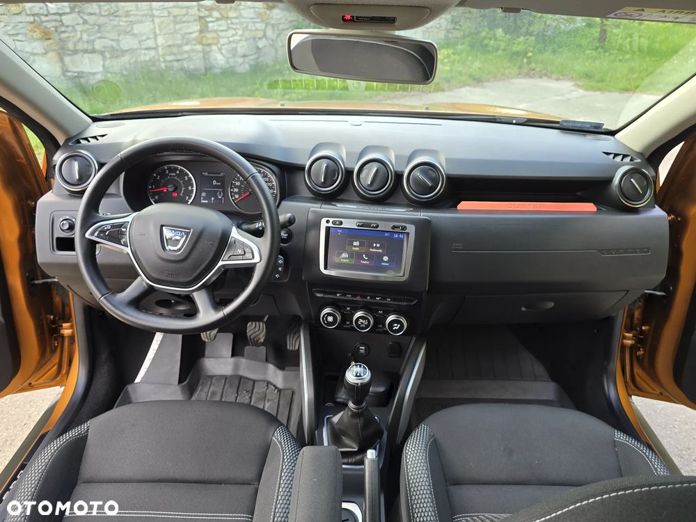Dacia Duster 1.6 SCe Prestige - 8
