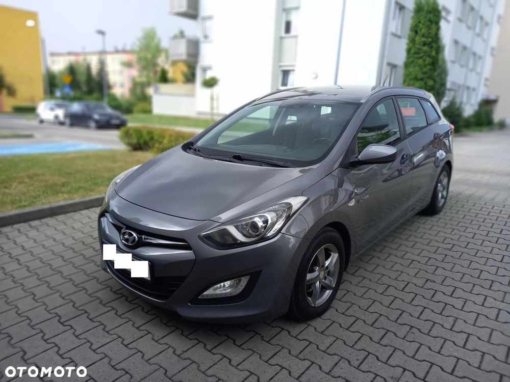 Hyundai i30 blue Kombi 1.6 CRDi Style - 1