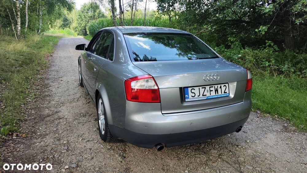 Audi A4 3.0 Quattro - 6