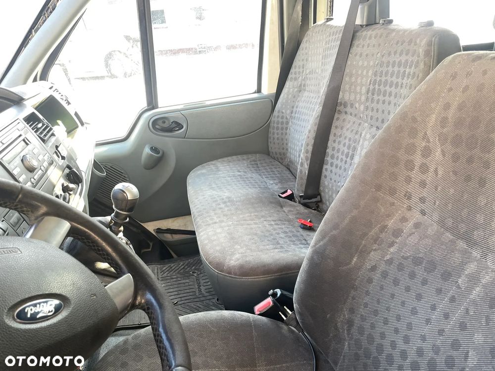 Ford Transit - 8