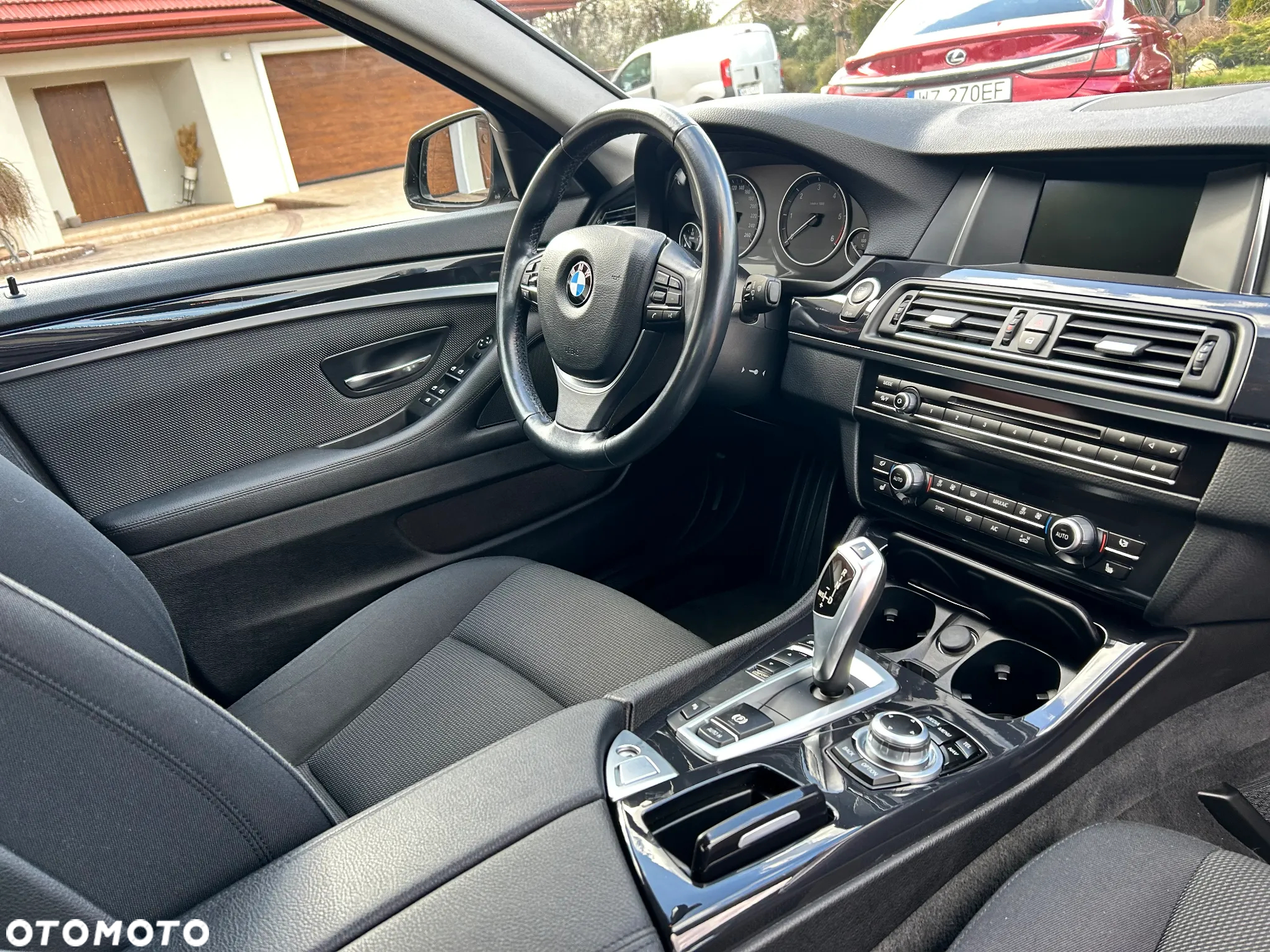 BMW Seria 5 518d - 13