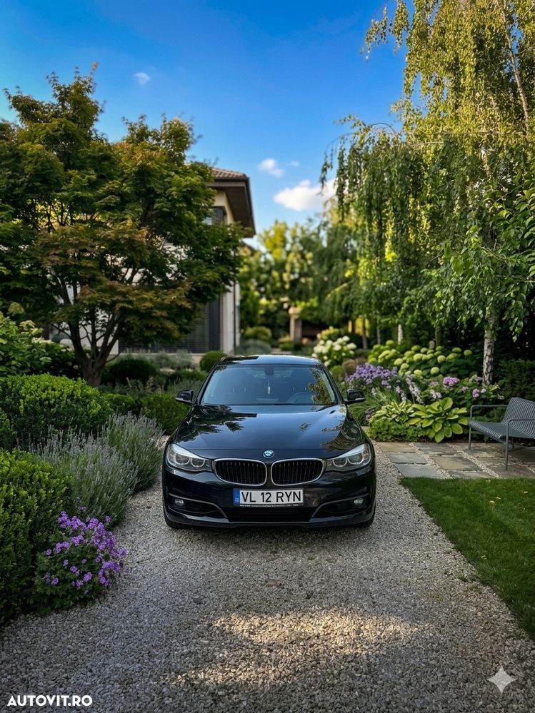 BMW Seria 3 325d AT Luxury Line - 9