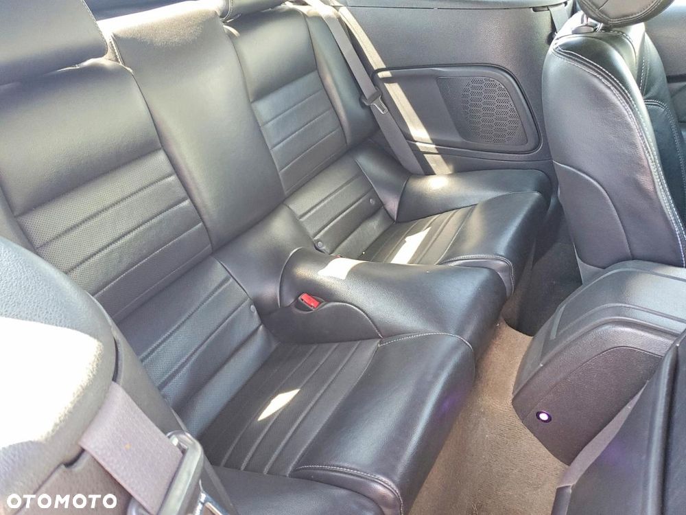 Ford Mustang 3.7 V6 Premium - 11