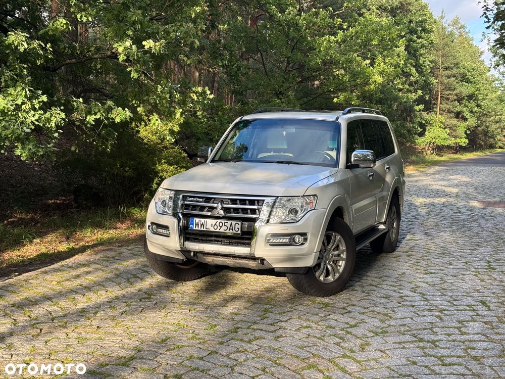 Mitsubishi Pajero - 8