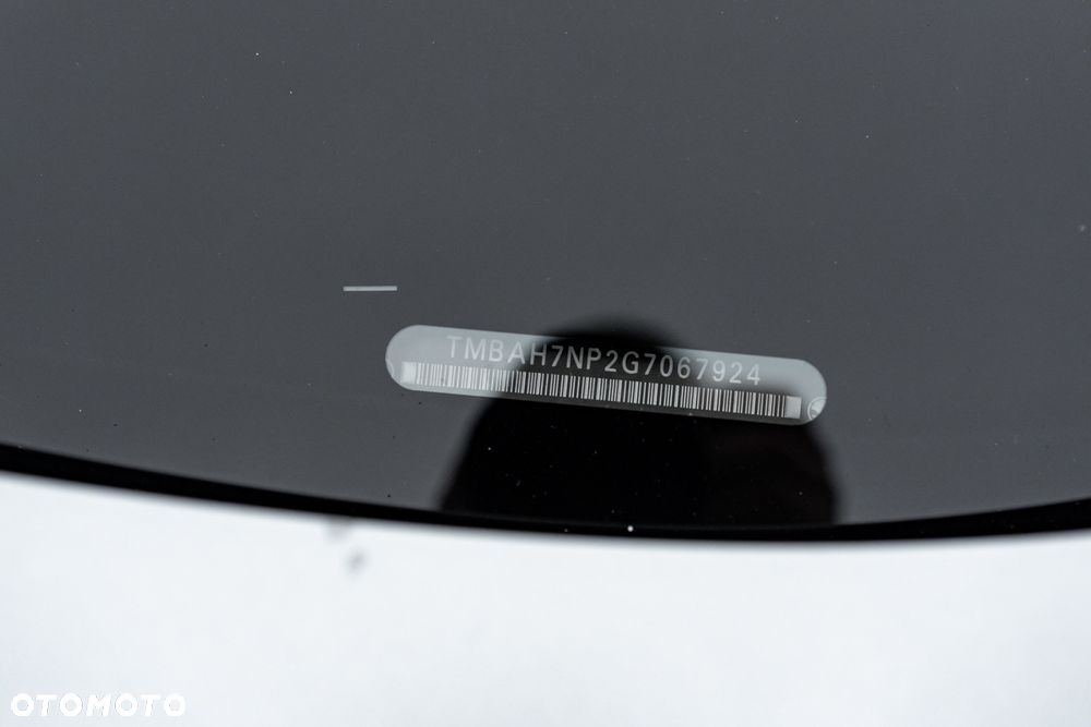 Skoda Superb 2.0 TDI DSG Ambition - 38