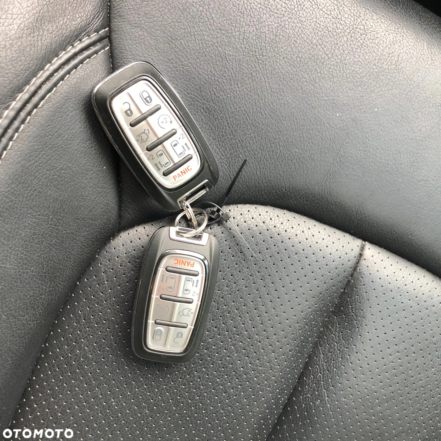 Chrysler Pacifica - 24