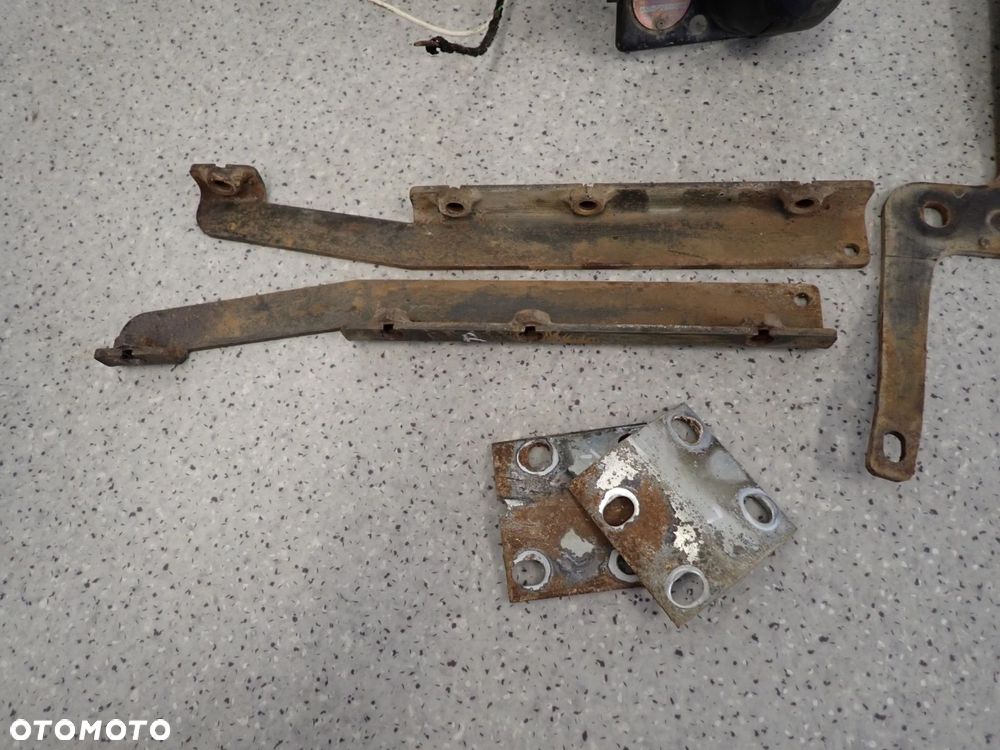 TOYOTA COROLLA VERSO 04-09 HAK HOLOWNICZY - 2