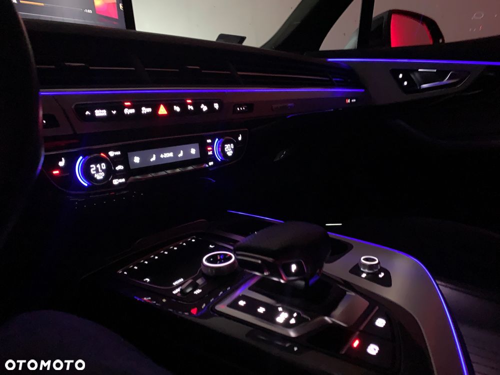 Audi Q7 - 9