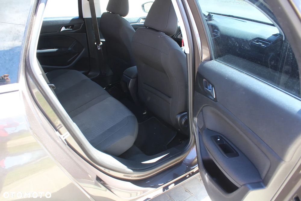 Peugeot 308 - 13