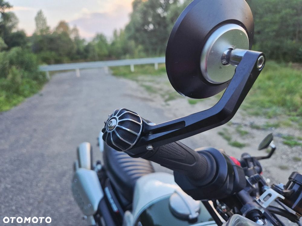 Triumph Scrambler - 10